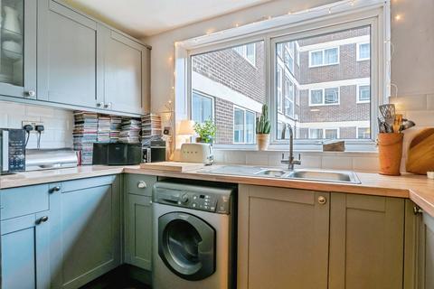 2 bedroom flat for sale, Christchurch Road, Bournemouth, Dorset, BH1