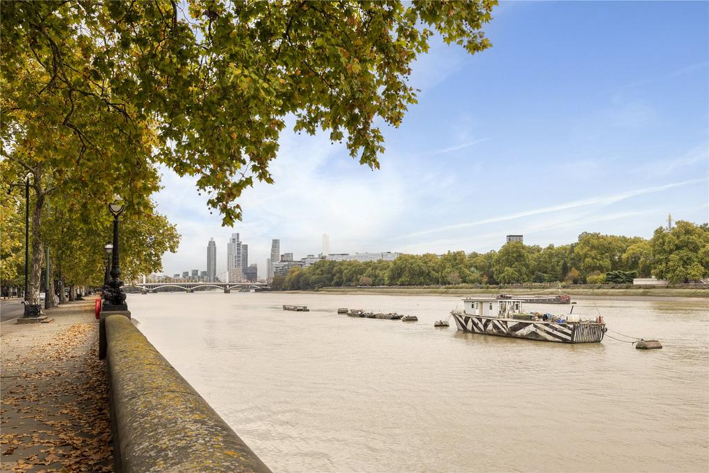Chelsea Embankment