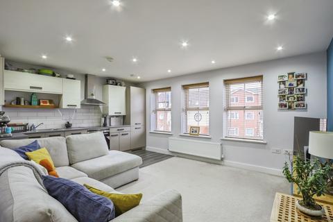 2 bedroom flat for sale, Bournemouth Road, Poole, Dorset, BH14