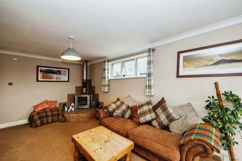 4 bedroom bungalow for sale, Barton Cross, WATERLOOVILLE, Hampshire, PO8