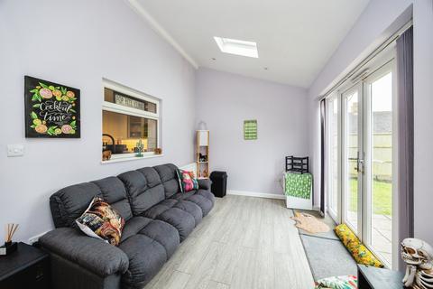 4 bedroom end of terrace house for sale, Butterfly Drive, Portsmouth, Hampshire, PO6