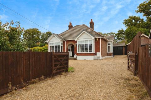 3 bedroom bungalow for sale, Lovedean Lane, WATERLOOVILLE, Hampshire, PO8