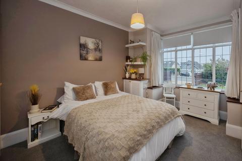 3 bedroom bungalow for sale, Lovedean Lane, WATERLOOVILLE, Hampshire, PO8