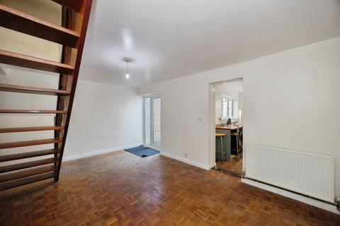 3 bedroom terraced house for sale, London Road, Horndean, Waterlooville, Hampshire, PO8