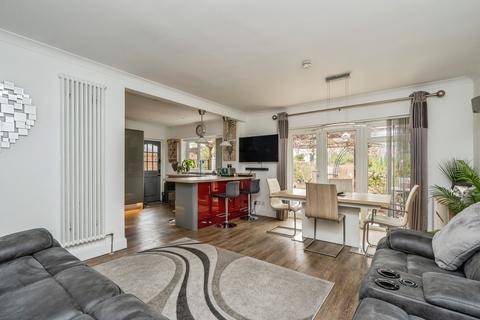 4 bedroom detached house for sale, Hazleton Way, Waterlooville, Hampshire, PO8