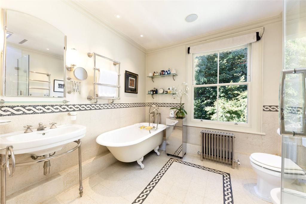 Principal Bathroom