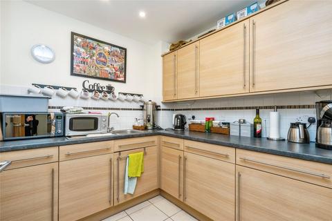 1 bedroom flat for sale, Beaconsfield Road, Waterlooville, Hampshire, PO7