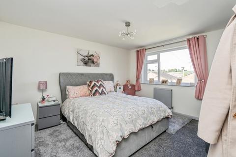 4 bedroom end of terrace house for sale, First Avenue, Waterlooville, Hampshire, PO8