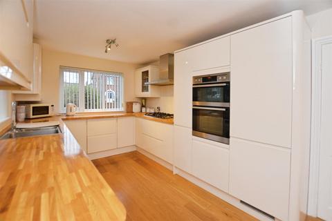 4 bedroom detached house for sale, De Aston Square, Scunthorpe