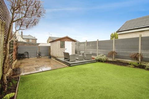 3 bedroom semi-detached house for sale, Back Green, Morley LS27