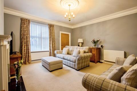 3 bedroom semi-detached house for sale, Back Green, Morley LS27