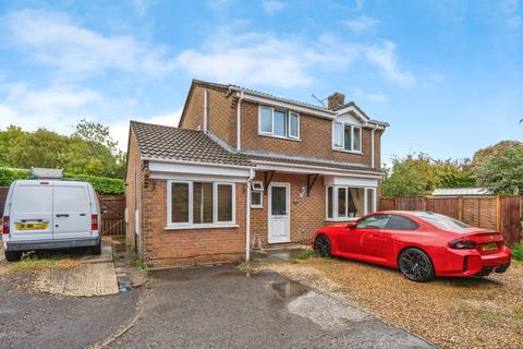 Juniper Road, Waterlooville, Hampshire, PO8