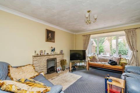 4 bedroom detached house for sale, Juniper Road, Waterlooville, Hampshire, PO8