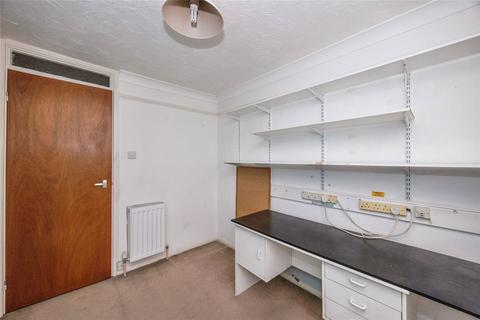 3 bedroom end of terrace house for sale, Bunting Gardens, Waterlooville, Hampshire, PO8