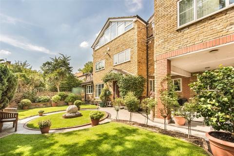 undefined, Surrey Crescent, Chiswick, London, W4