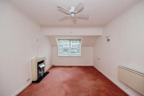 1 bedroom flat for sale, Hulbert Road, Waterlooville, Hampshire, PO7