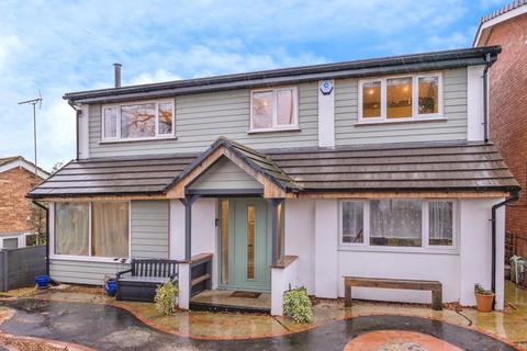 Bowers Close, WATERLOOVILLE, Hampshire, PO8