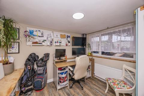 5 bedroom detached house for sale, Bowers Close, WATERLOOVILLE, Hampshire, PO8