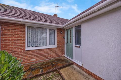 2 bedroom bungalow for sale, Rosemary Way, Horndean, Waterlooville, Hampshire, PO8