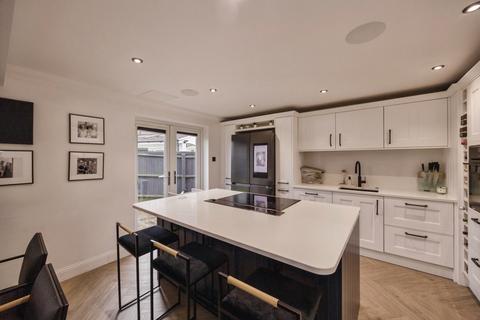 3 bedroom end of terrace house for sale, Adhurst Road, Havant, Hampshire, PO9