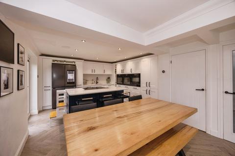 3 bedroom end of terrace house for sale, Adhurst Road, Havant, Hampshire, PO9