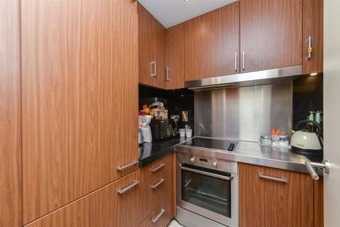 undefined, Fairmont Avenue, London, E14