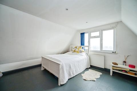 4 bedroom detached house for sale, Sandy Beach Estate, Hayling Island, Hampshire, PO11