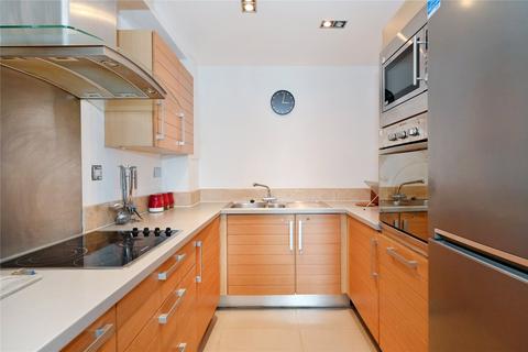 2 bedroom flat for sale, Limeharbour, London, E14