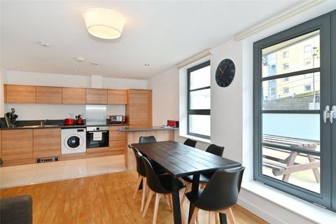 undefined, Commercial Road, London, E14