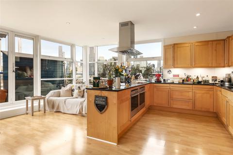3 bedroom flat for sale, Newton Place, London, E14