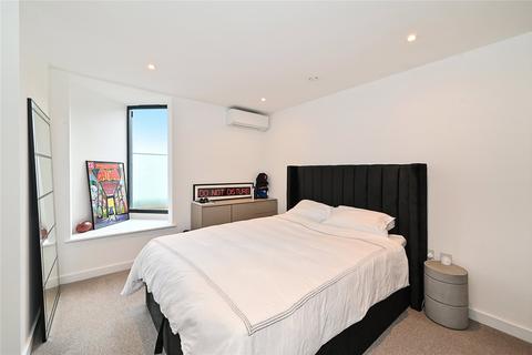 2 bedroom flat for sale, Osborn Street, London, E1