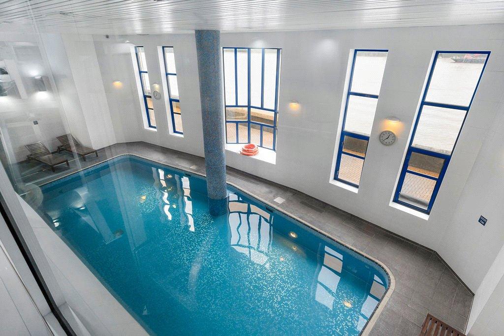 Pool - Communal