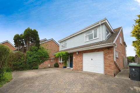 4 bedroom detached house for sale, Wittering Road, Hayling Island, Hampshire, PO11