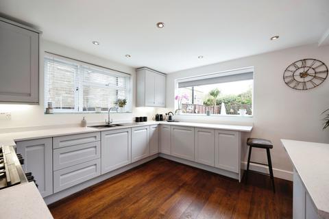 4 bedroom detached house for sale, Culver Drive, Hayling Island, Hampshire, PO11