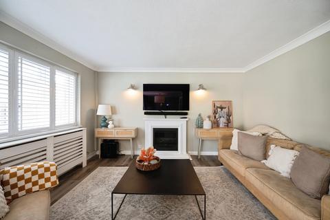 4 bedroom detached house for sale, Southwood Road, Hayling Island, Hampshire, PO11