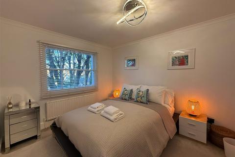undefined, Redcliffe Gardens, Earl's Court, SW10