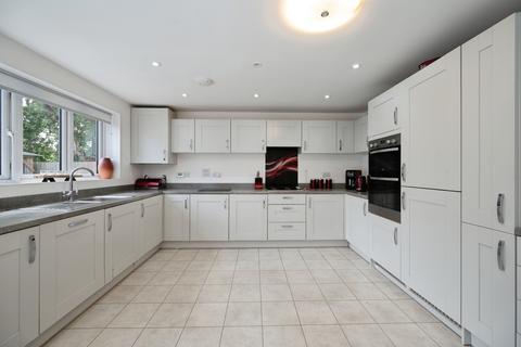 4 bedroom detached house for sale, Shute Close, HAYLING ISLAND, Hampshire, PO11