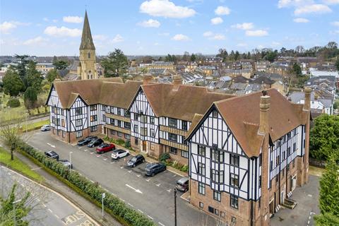 1 bedroom flat for sale, Queens Close, Lammas Lane, Esher, Surrey, KT10