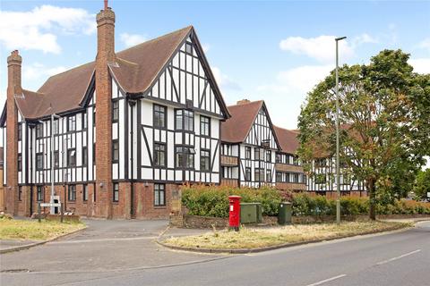 1 bedroom flat for sale, Queens Close, Lammas Lane, Esher, Surrey, KT10