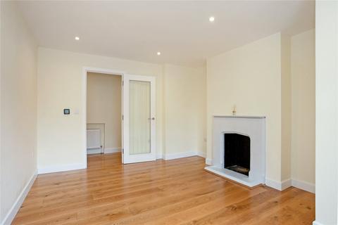 1 bedroom flat for sale, Queens Close, Lammas Lane, Esher, Surrey, KT10