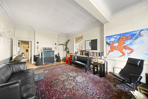 undefined, Hampton Court Road, East Molesey, KT8