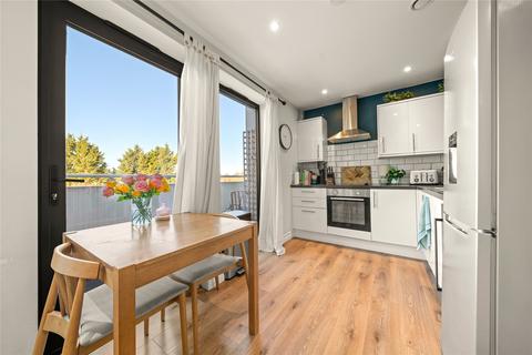 2 bedroom flat for sale, Littleworth Road, Esher, Surrey, KT10