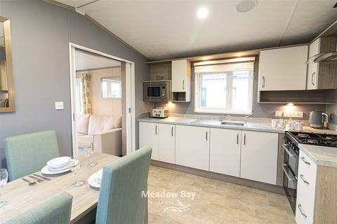 undefined, Manor Road, Hayling Island, Hampshire, PO11