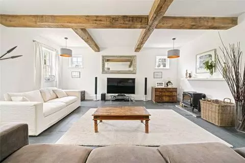 5 bedroom detached house for sale – pohled 5