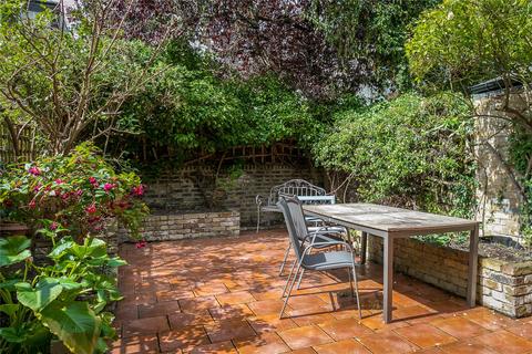 undefined, Tournay Road, London, SW6