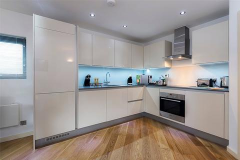 3 bedroom flat for sale, Marzell House, London, W14