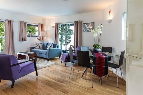 3 bedroom flat for sale, Marzell House, London, W14