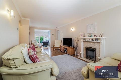 undefined, Borrell Close, Broxbourne