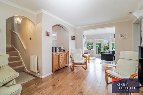 4 bedroom detached house for sale, Borrell Close, Broxbourne