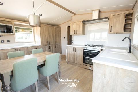 undefined, Manor Road, Hayling Island, Hampshire, PO11